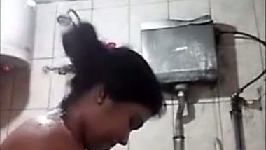 Local bhabhi selfie in the bathroom