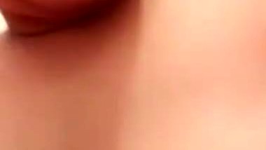 Boudi nude – video