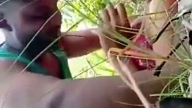 Trapping desi village girl and fucking her outdoor MMS