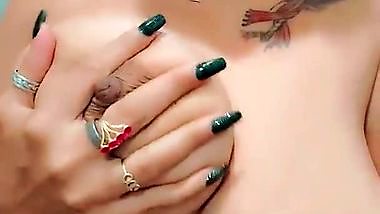 Indian nude milf shows her big boob and pussy on camera