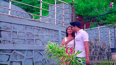 Balloons Hindi Unrated HDRip – Exchange (S01E01)