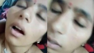 2 Indian Lolly Teens In Threesome